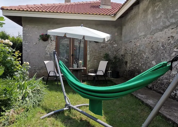 House Albena Πανδοχείο *